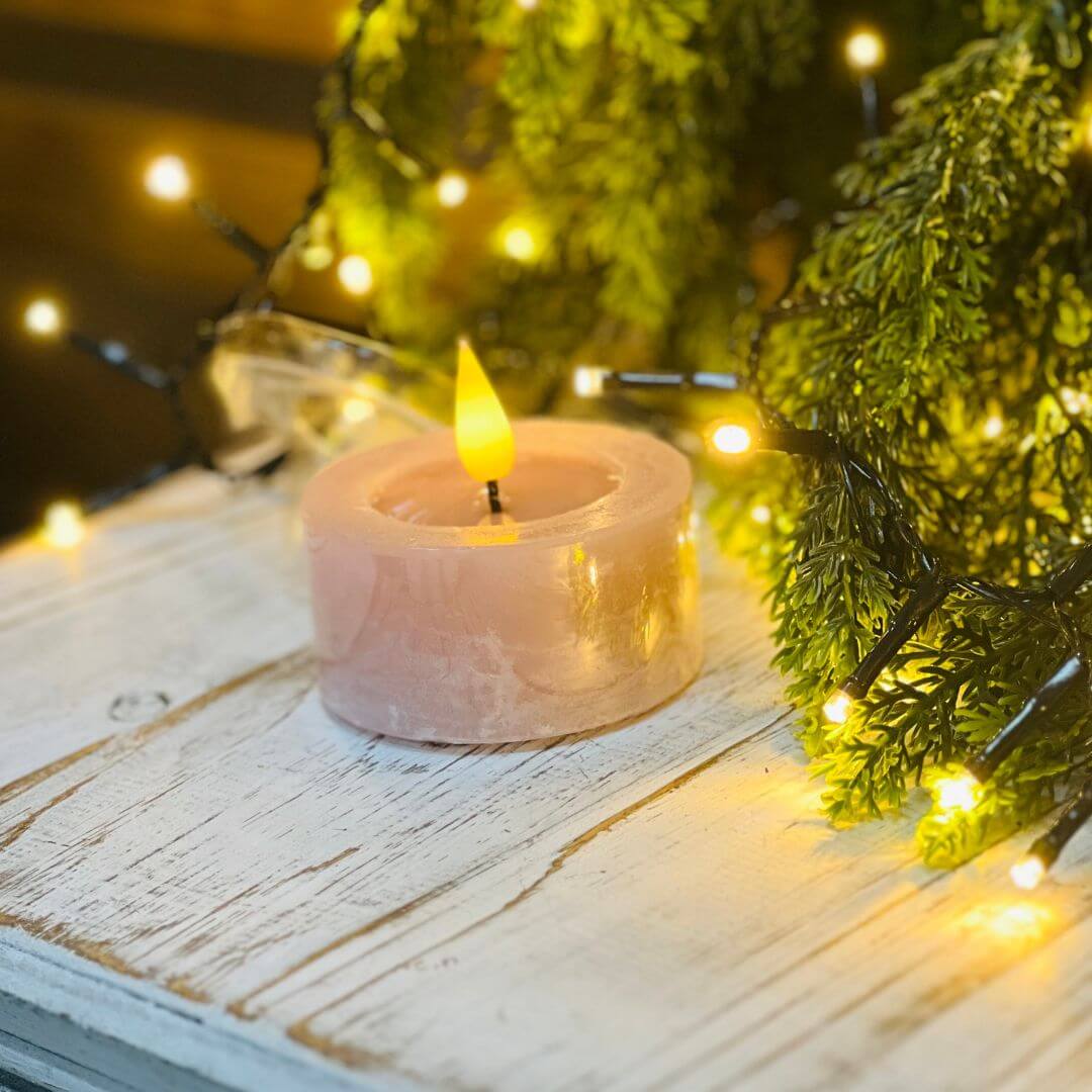 Vela Decorativa Rosa com LED Branco Quente | 7cm
