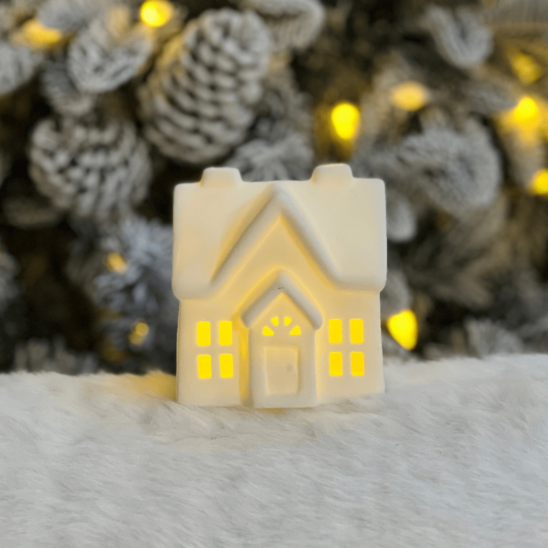 Casinha Branca Com Led 10x9cm