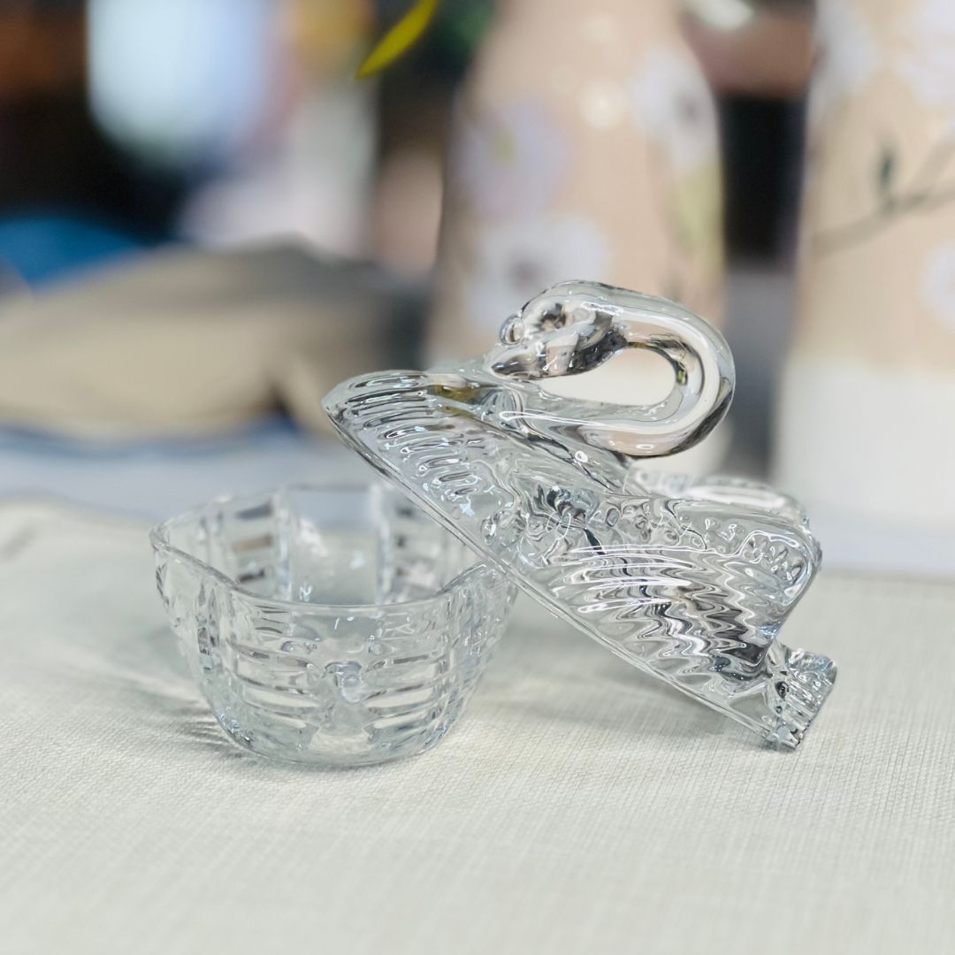 Potiche Decorativo de Vidro Cisne Transparente - 13,5x8,7x12cm