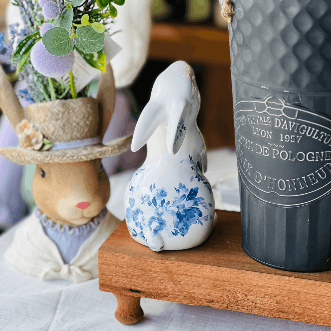 Coelho Florido Branco e Azul de Cerâmica 15cm