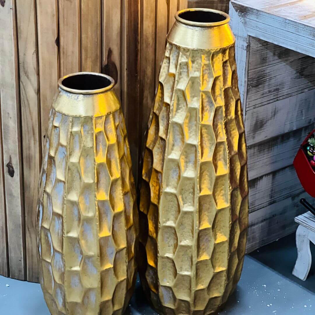 Vaso Dourado em Metal – 68cm