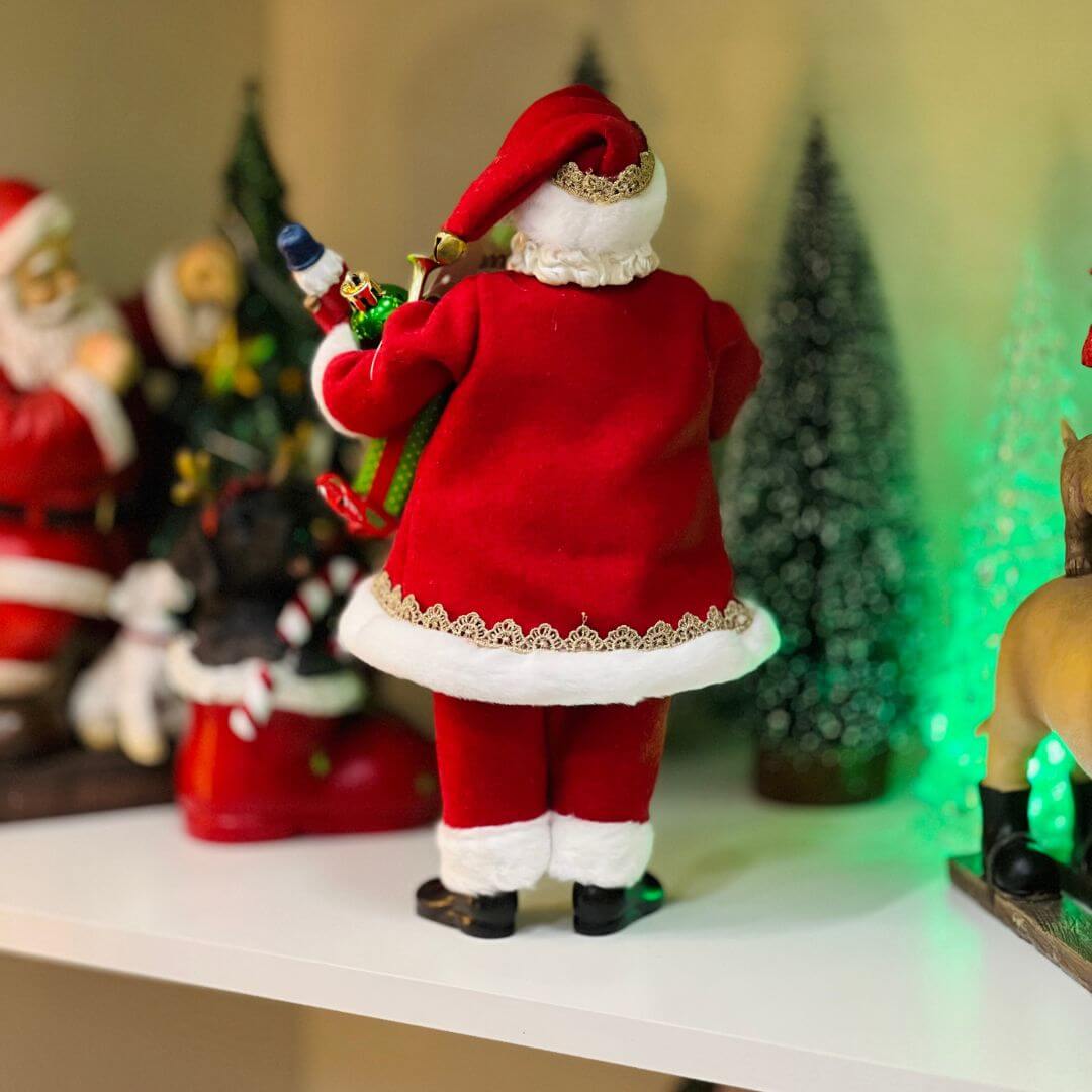 Papai Noel Presenteiro - 28cm