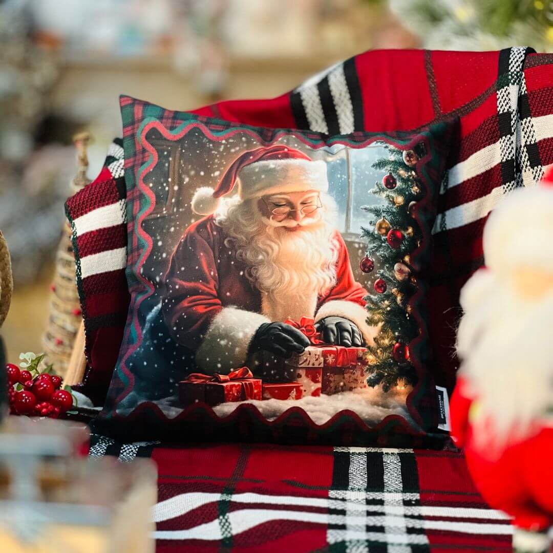 Capa Natalina Noel Com Presentes - 43cmx43