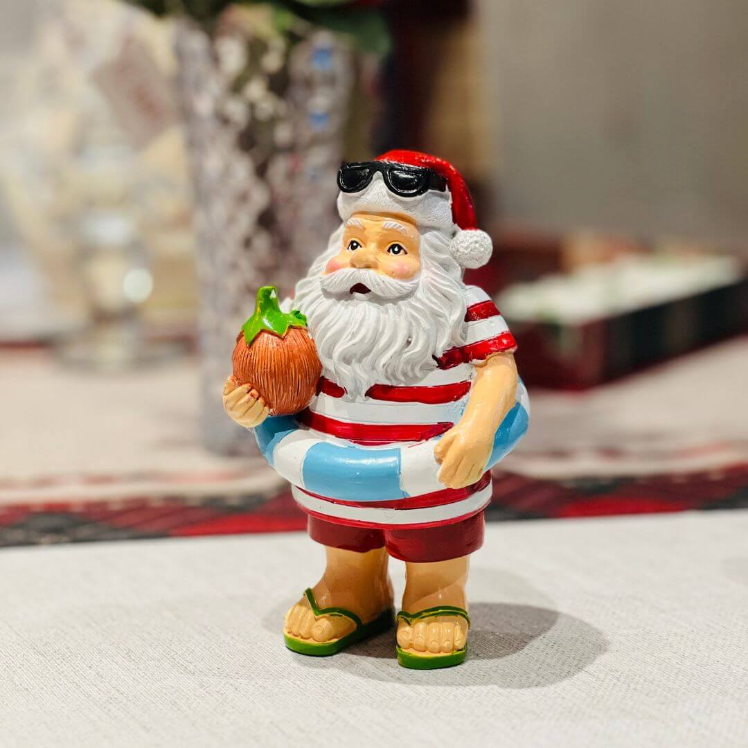 Papai Noel Collection Praieiro em Poliresina – 15cm
