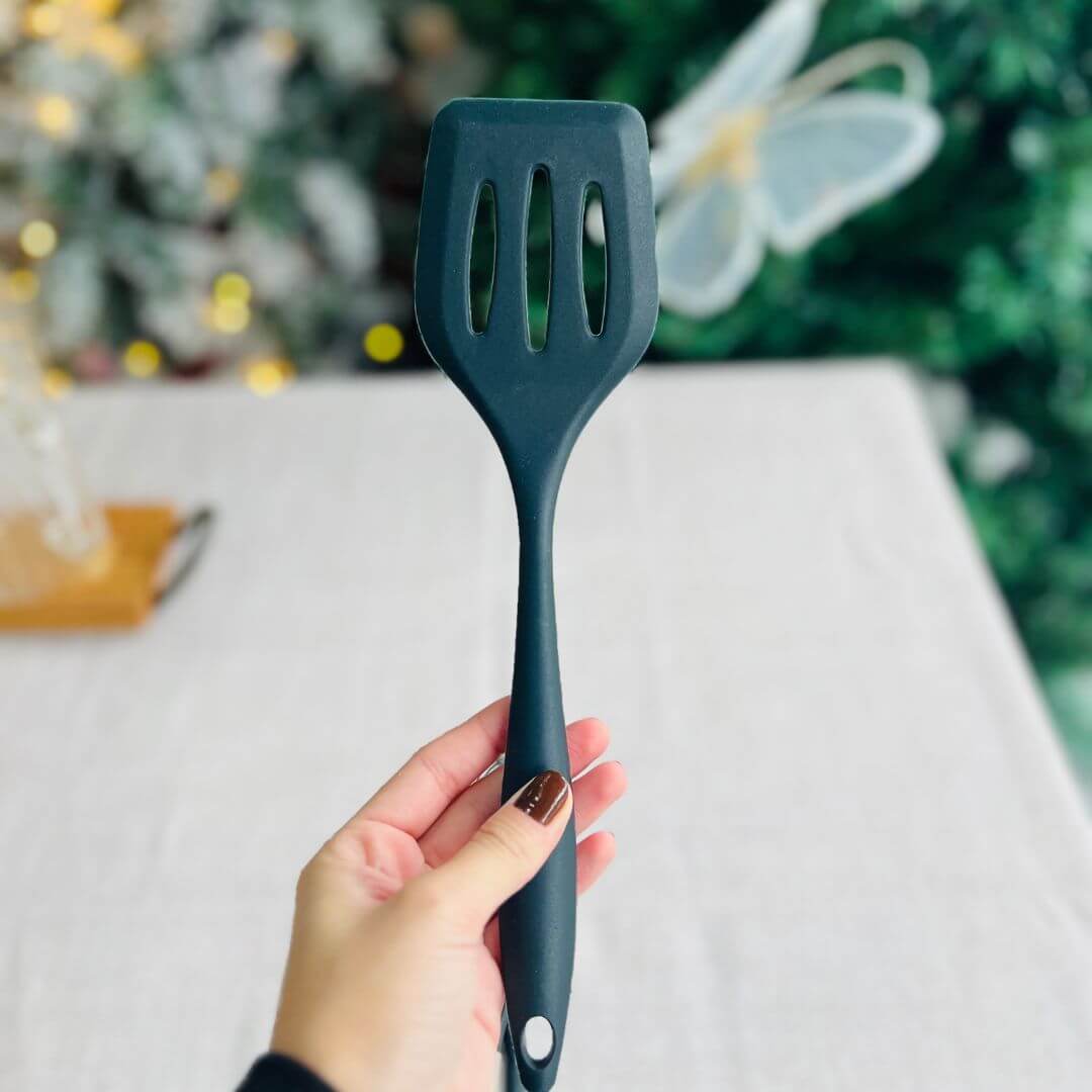 Conjunto de 6 Utensílios para Confeitaria de Silicone Com Suporte Preto