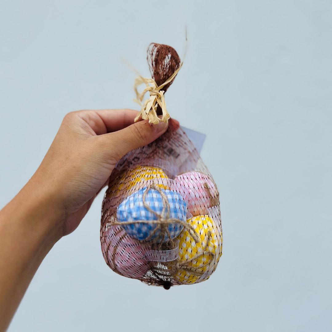 Saquinho com 6 Ovos de Páscoa - 6x4cm Rosa, Azul e Amarelo