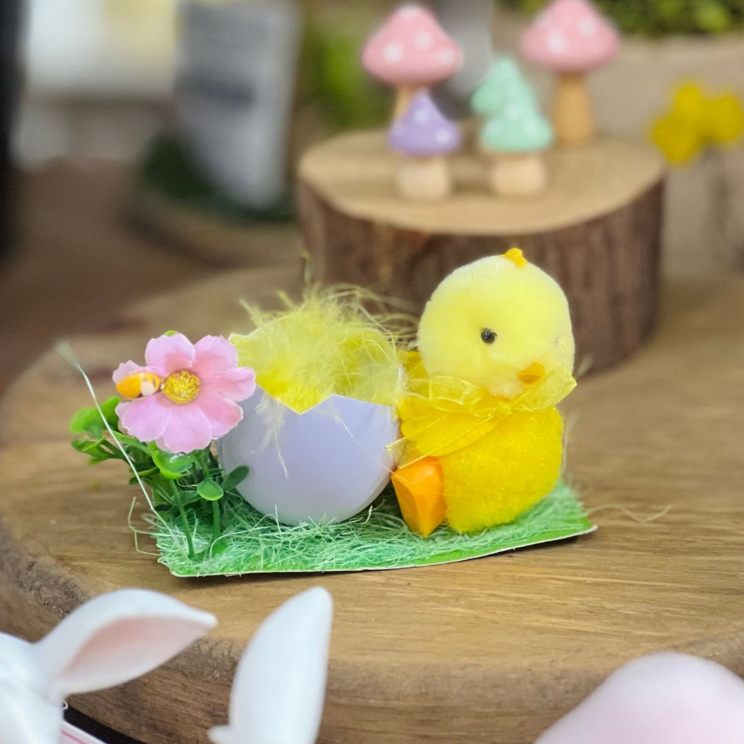 Enfeite Decorativo Pintinho no Ovo - 10cm