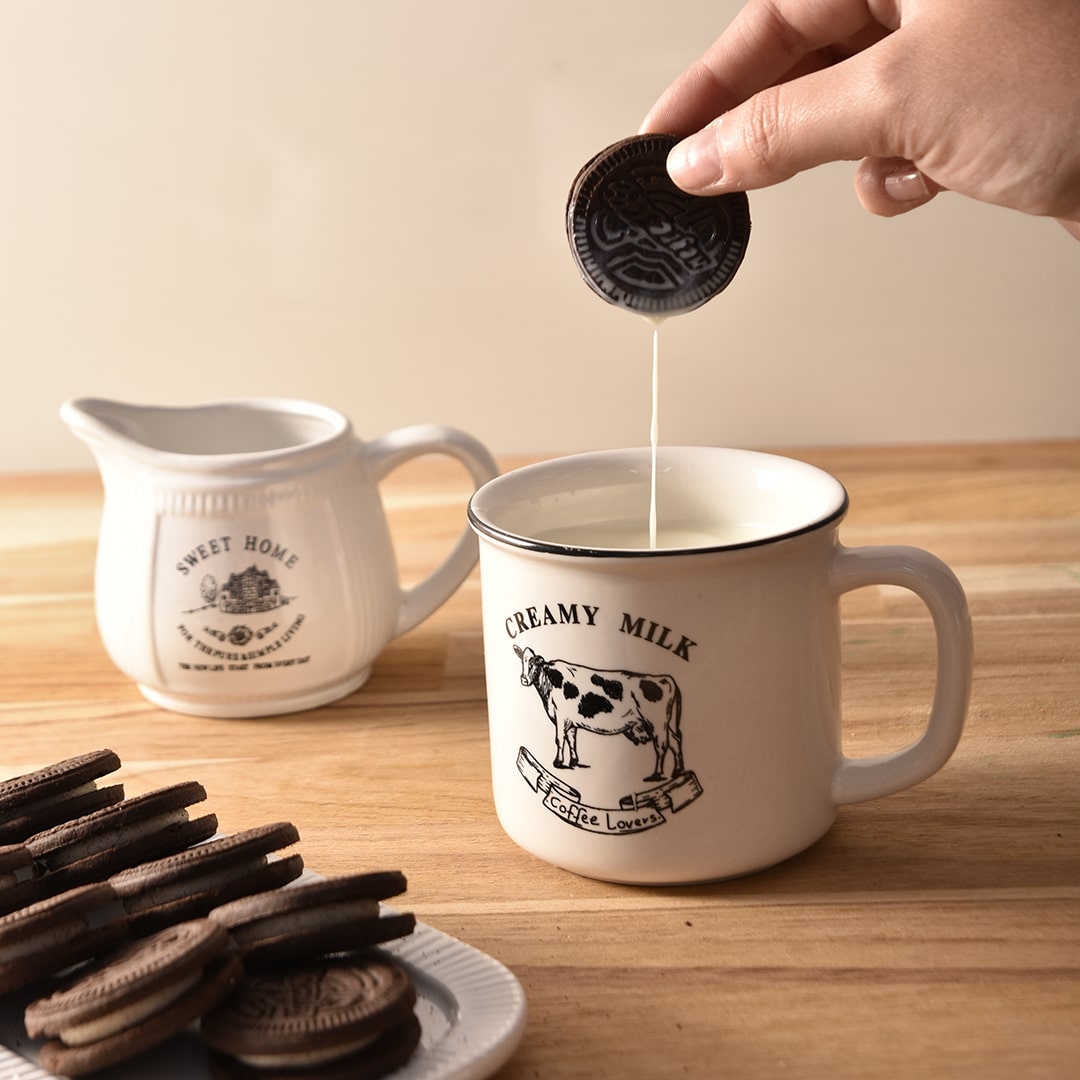 Caneca de Porcelana Creamy Milk Branca e Preta - 260ml
