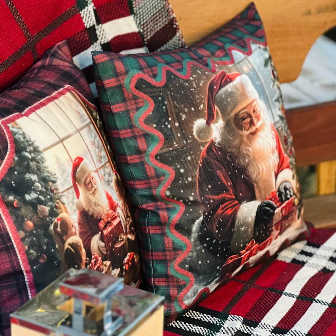 Capa Natalina Noel Com Presentes - 43cmx43