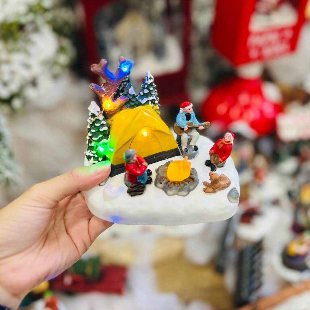 Cenário Natal Acampamento Com Led 11x13,2x9,2cm