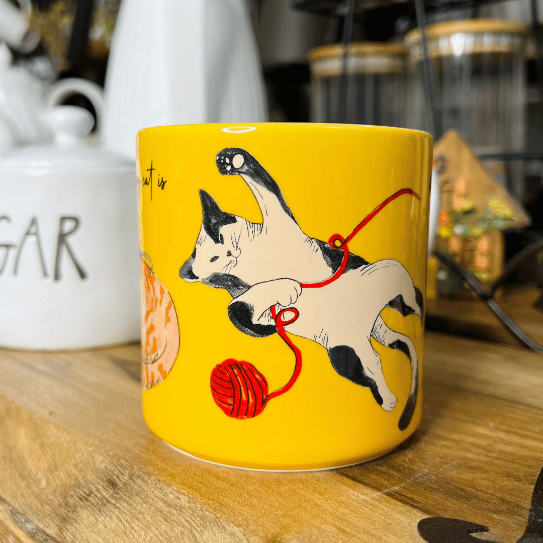 Caneca Cat de Cerâmica Amarela 330ml