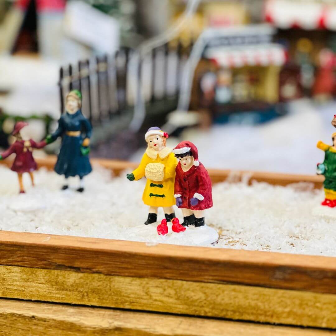 Figuras Natal com cinco peças - 8x4cm