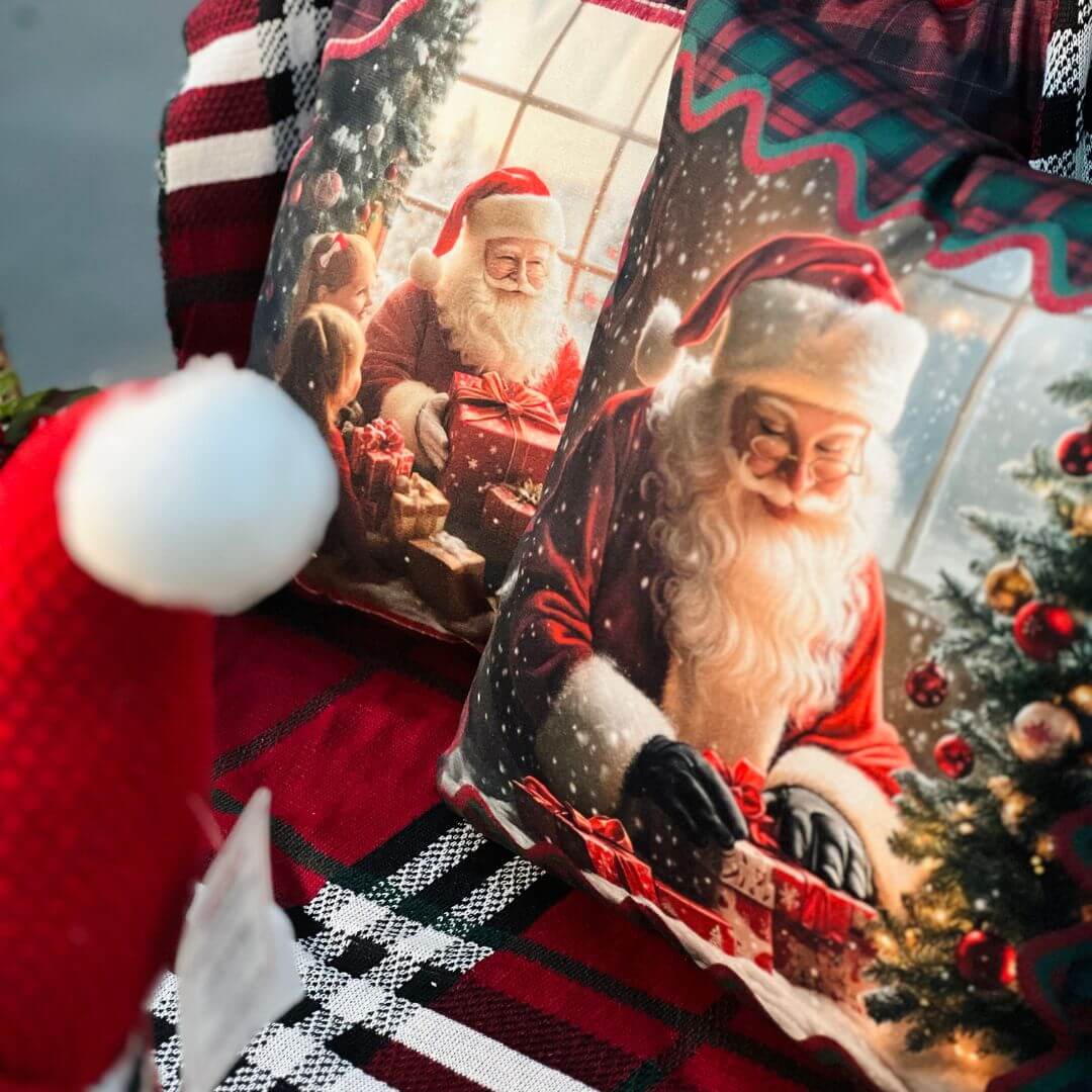 Capa Natalina Noel Com Presentes - 43cmx43
