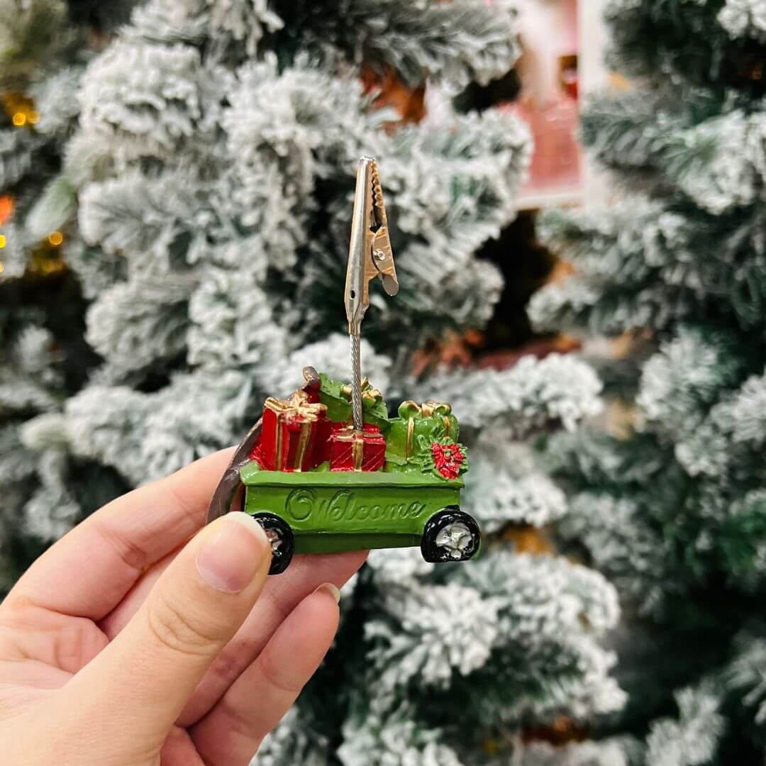 Prendedor Decorativo Carrinho em Poliresina – 6cm