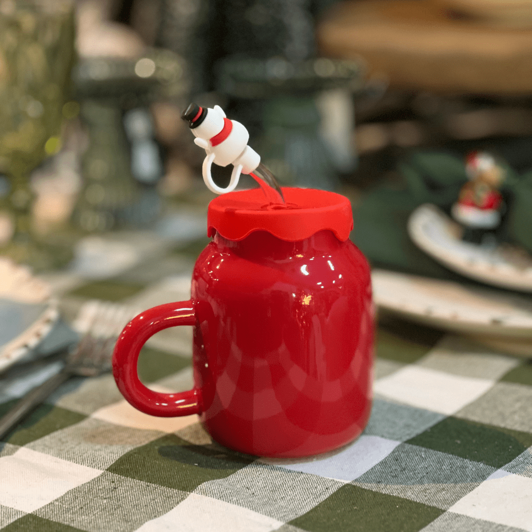 Caneca Natalina Boneco de Neve Vermelha Com Tampa e Canudo 420ml 18cm