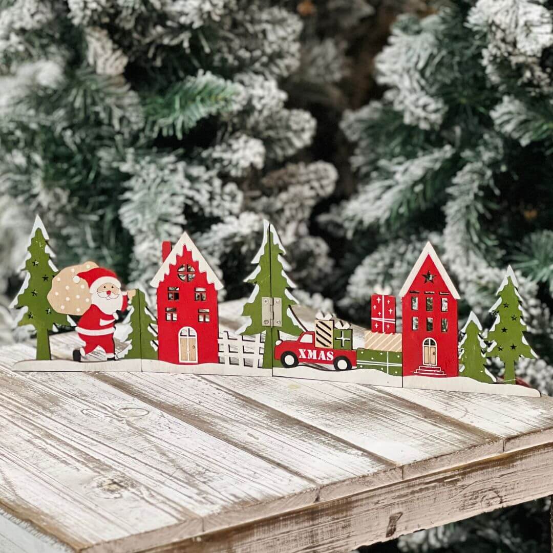 Casa Decorativa com Árvore e Papai Noel – 44cm