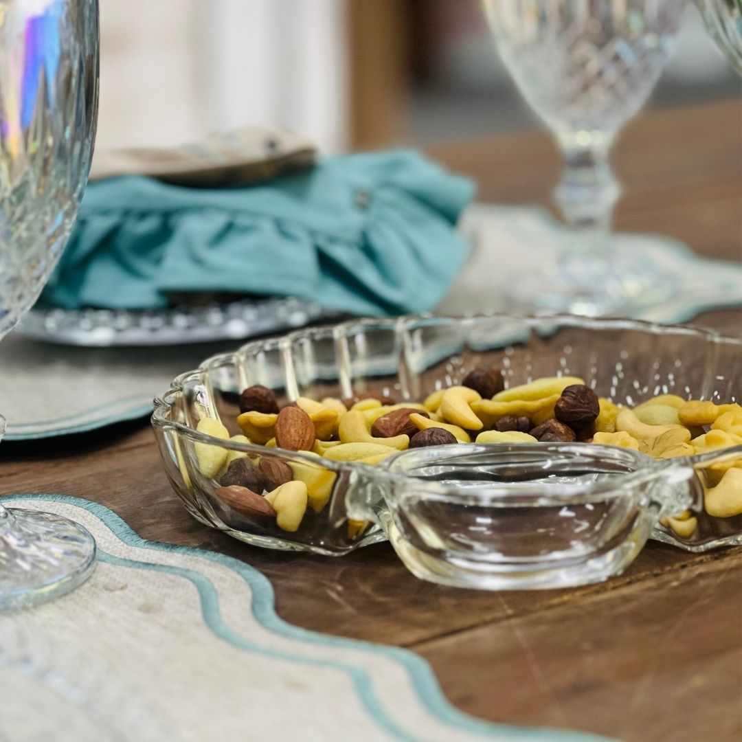 Petisqueira Com Divisória para Molho Shell de Vidro - 21,5x19,5x3,5cm