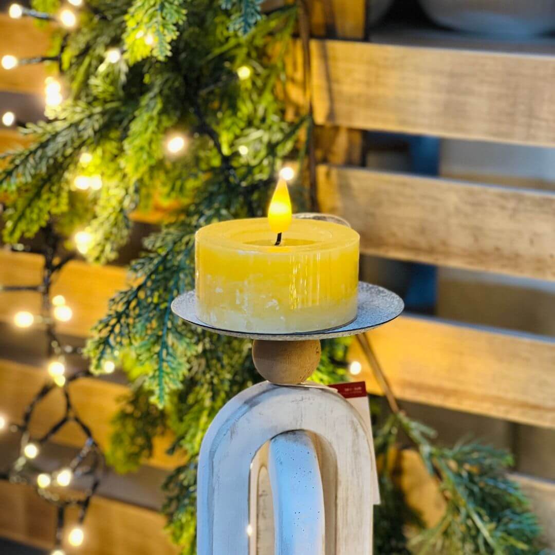 Vela Decorativa com LED Luz Quente Amarela – 7cm