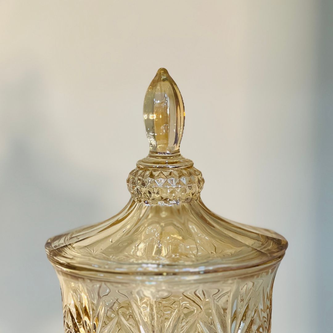 Potiche Decorativo Com Pé de Cristal Chumbo Dublin Âmbar Metalizado - 11,5x24,5cm