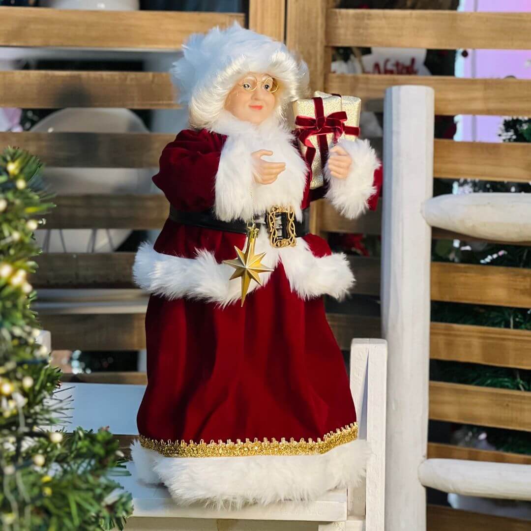 Mamãe Noel Clássica em Pé – 45cm