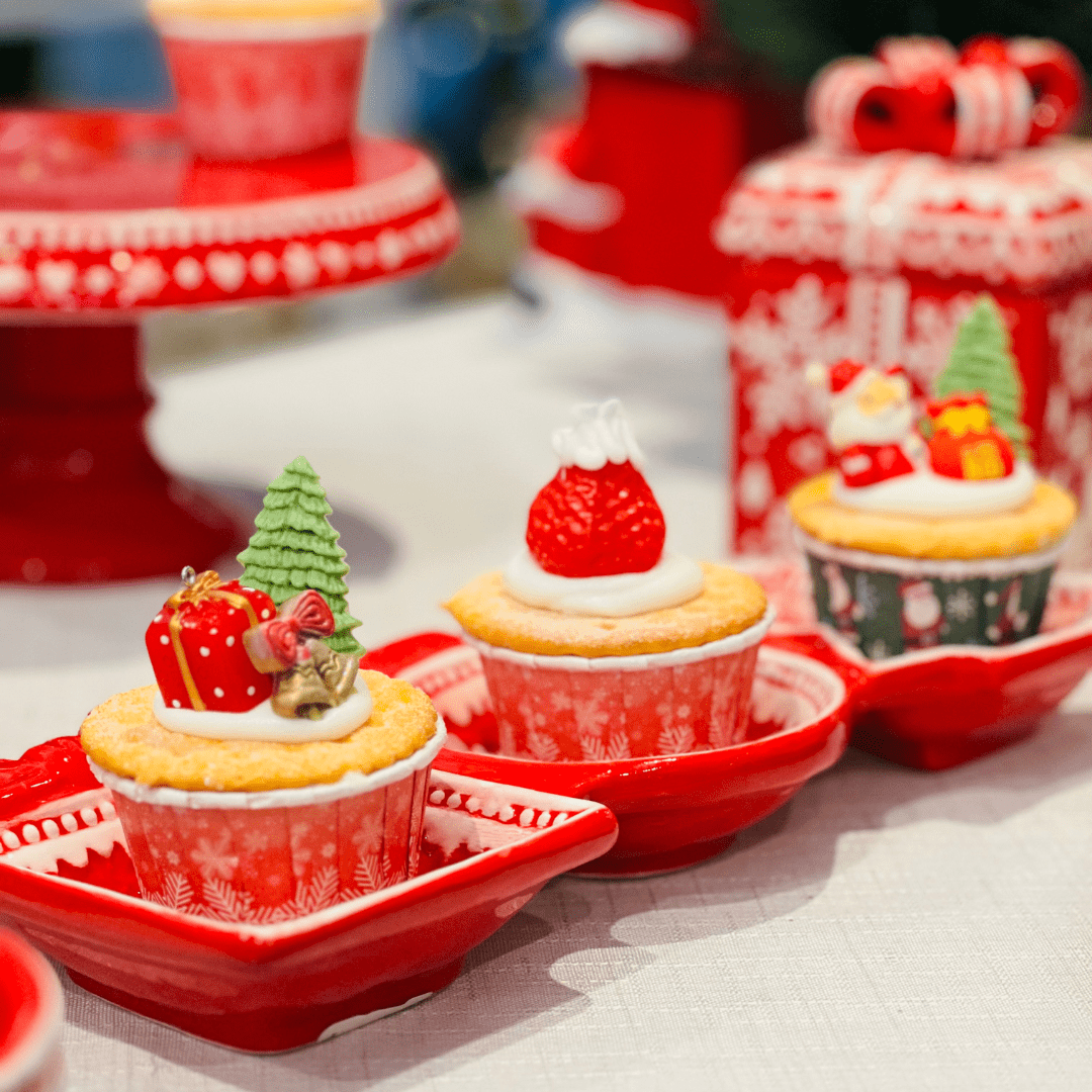 Petisqueira Natalina Flocos de Neve Vermelha de Cerâmica 34x15cm