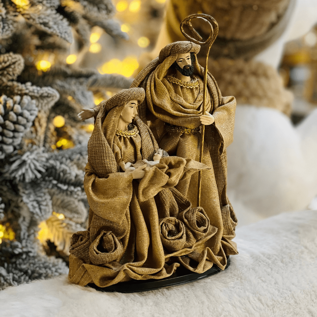 Sagrada Famila Plus Dourada de Resina e Juta 25cm