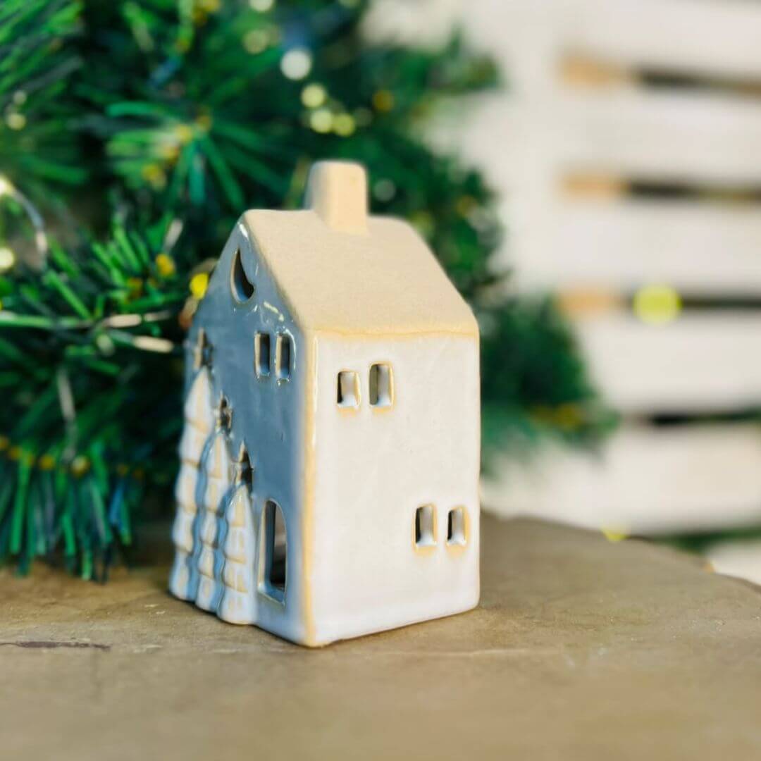 Natal Casinha Bege Branco Decorativa - 11,5x6x6,5cm
