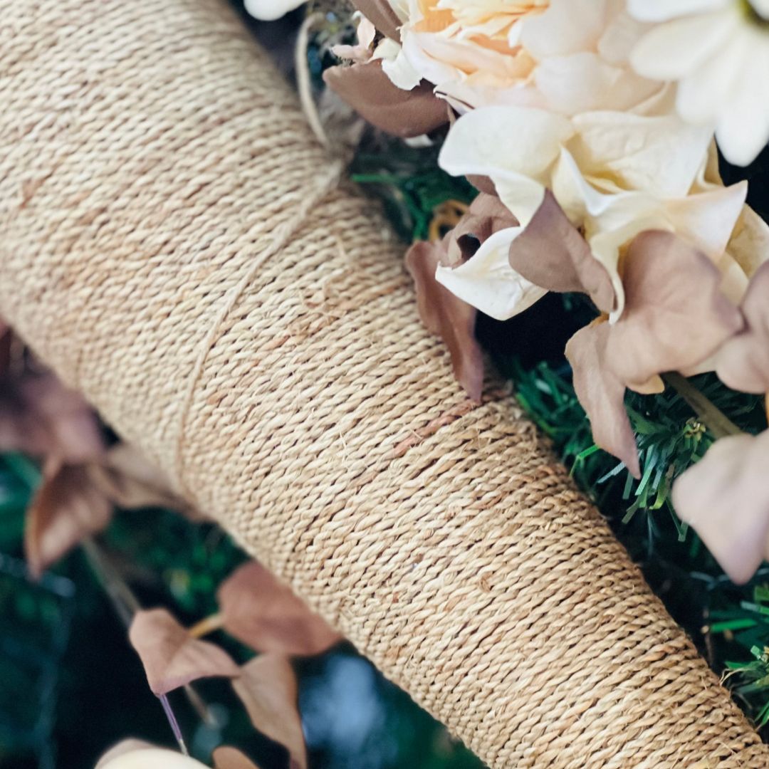 Cenoura Decorativa Bege - 75cm