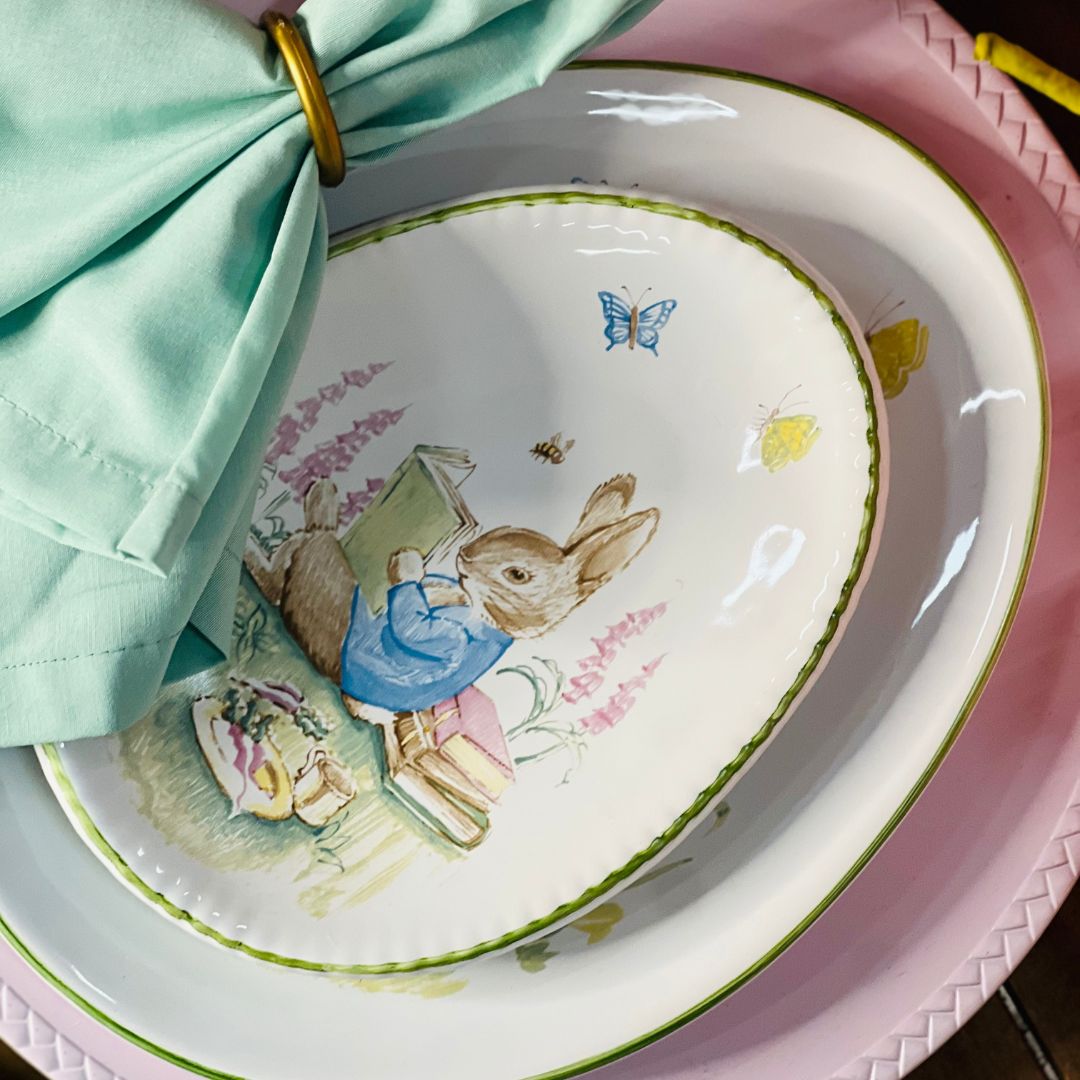 Prato Oval Pequeno Peter Rabbit Leitor - 21cm