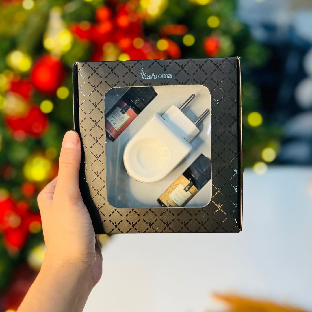 Kit Presente Aromatizador Elétrico Original e 2 Essências Via Aroma - Flor de Cerejeira e Vanilla