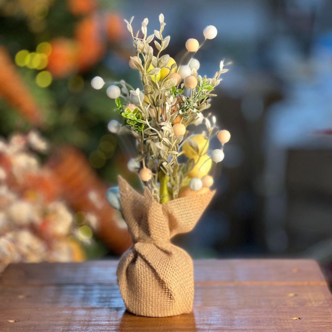 Arranjo Decorativo Com Folhas e Ovos - 30cm