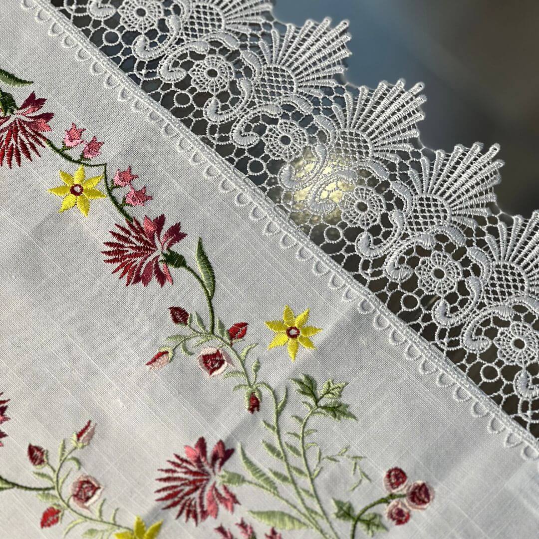 Caminho de Mesa Flores - 45x180cm (Gr-27f2755)