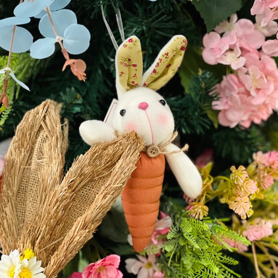 Enfeite de Pendurar Coelho Cenoura - 23cm Florzinha Rosa