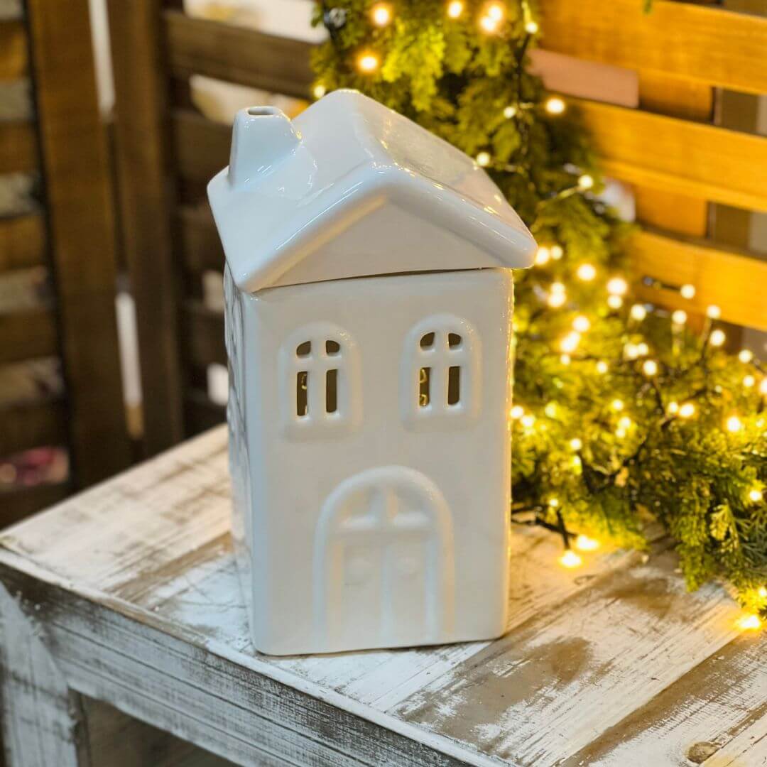 Chalé Alto Branco em Cerâmica – 26cm