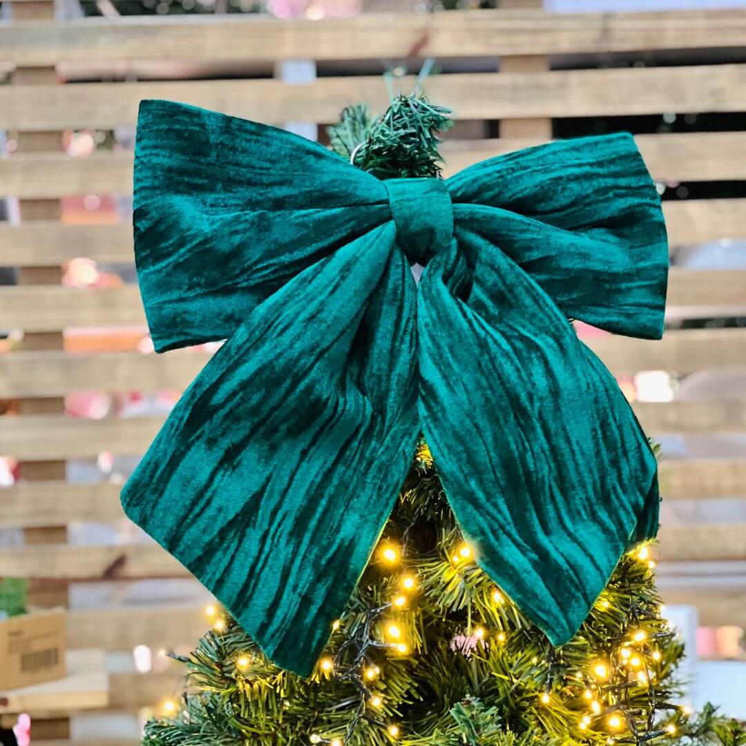 Laço Natalino de Tecido Liso Verde 44cm