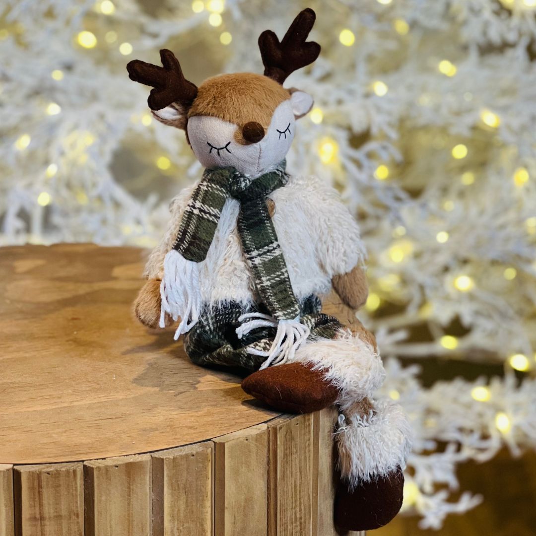 BONECO NATAL RENA MENINO SENTADO - 58cm