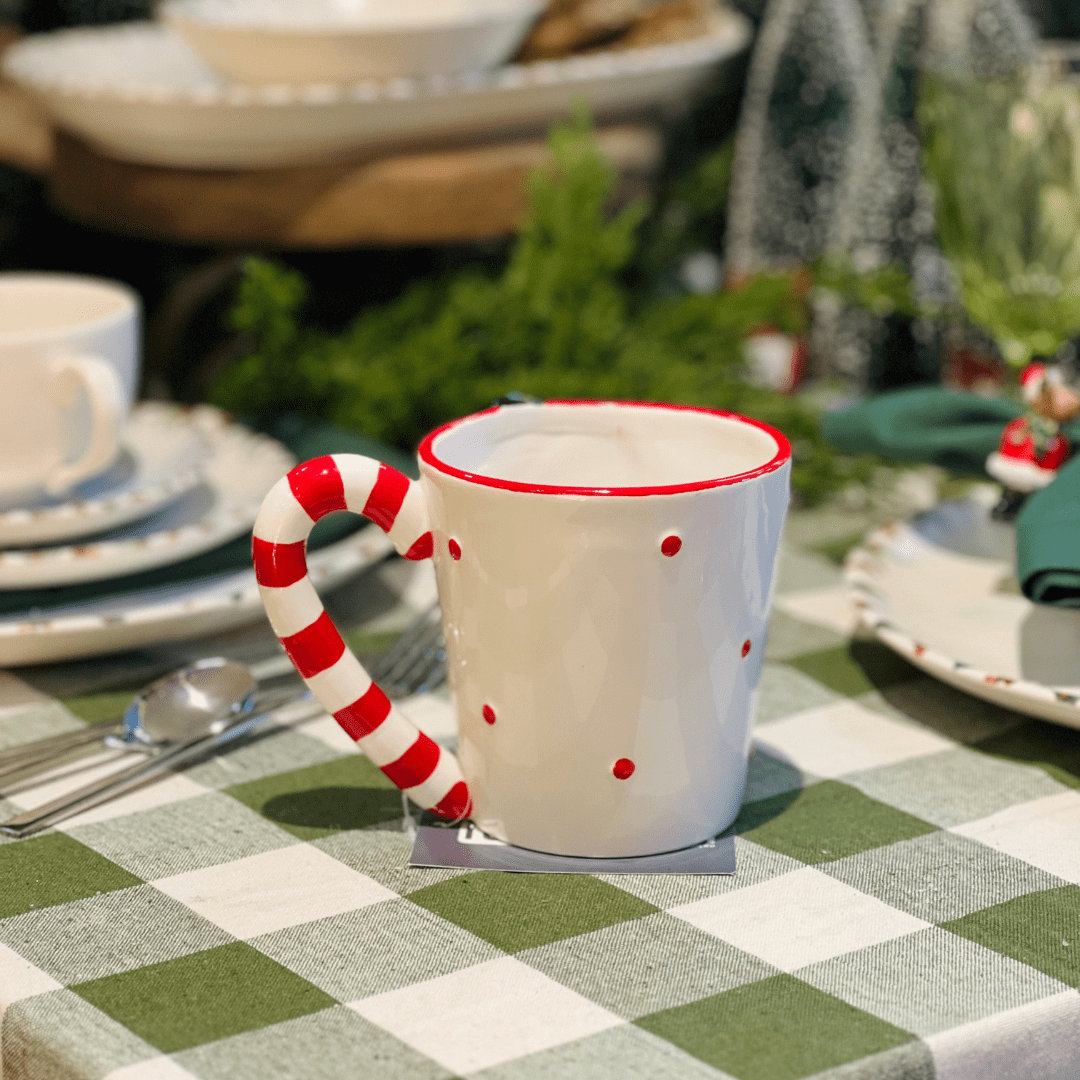 Caneca Natalina de Cerâmica Gingerbread Menino 450ml 13cm