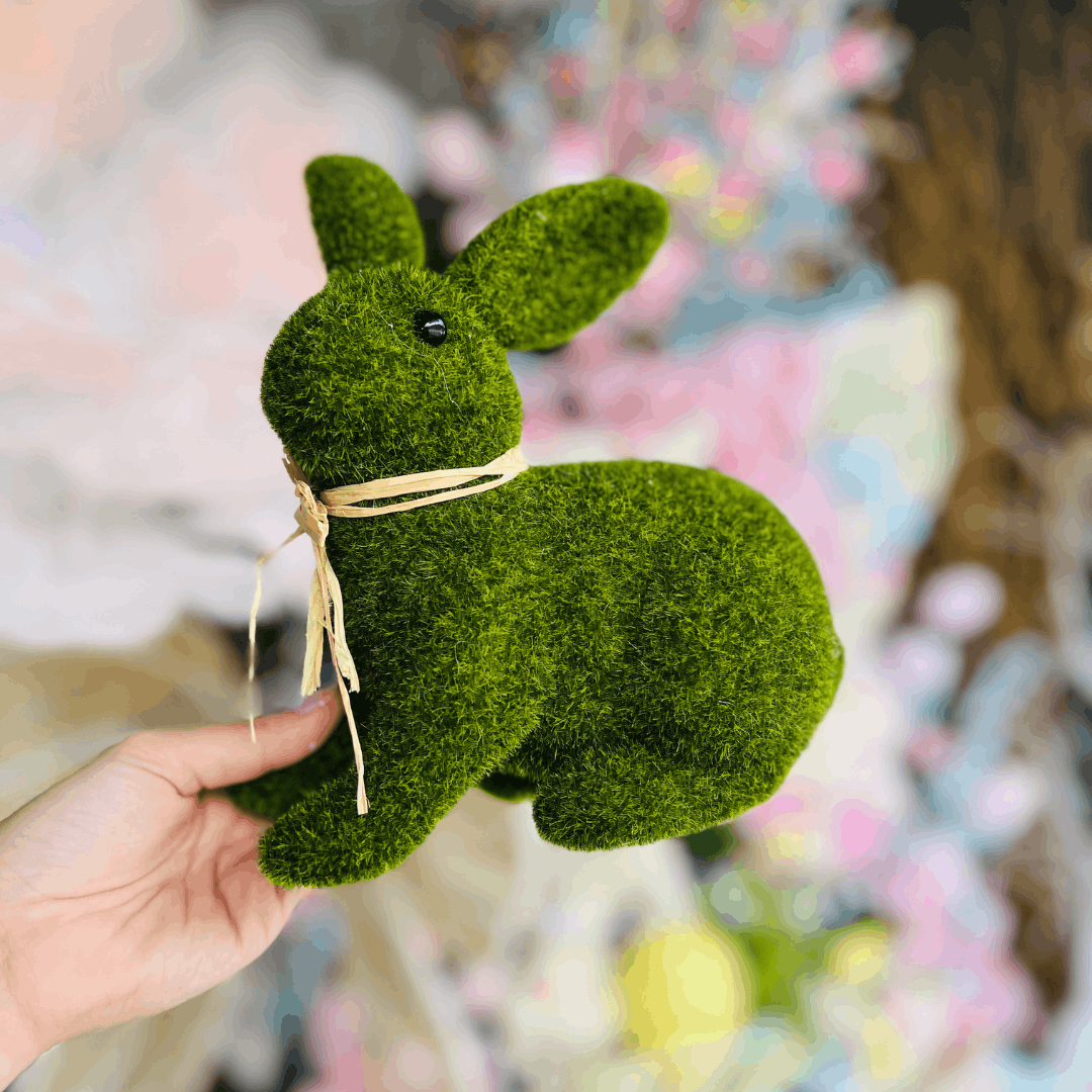 Coelho Decorativo Musgo Verde 21cm
