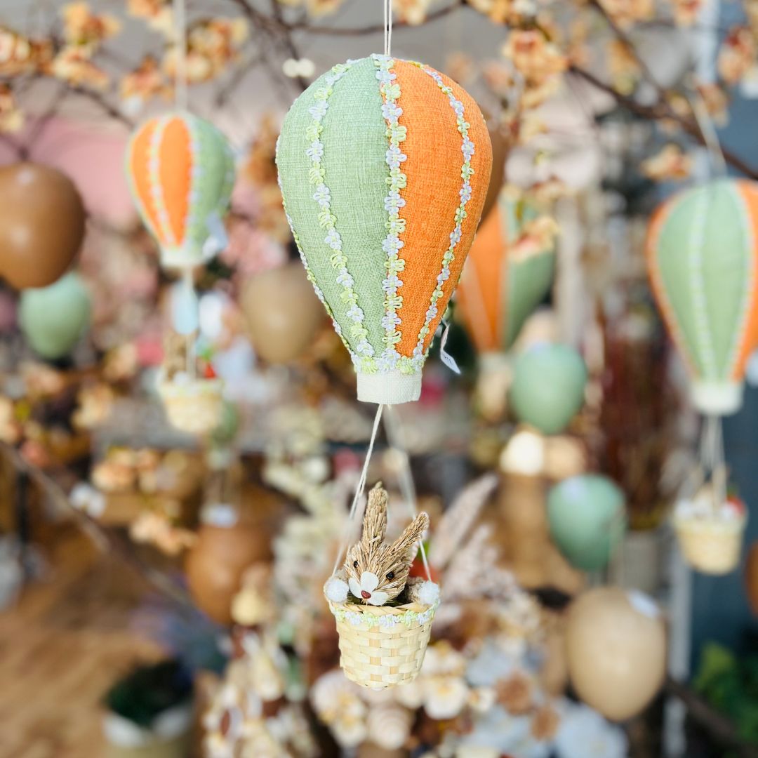 Balão Com Coelhinho no Cesto - 46x16x16cm Laranja e Verde