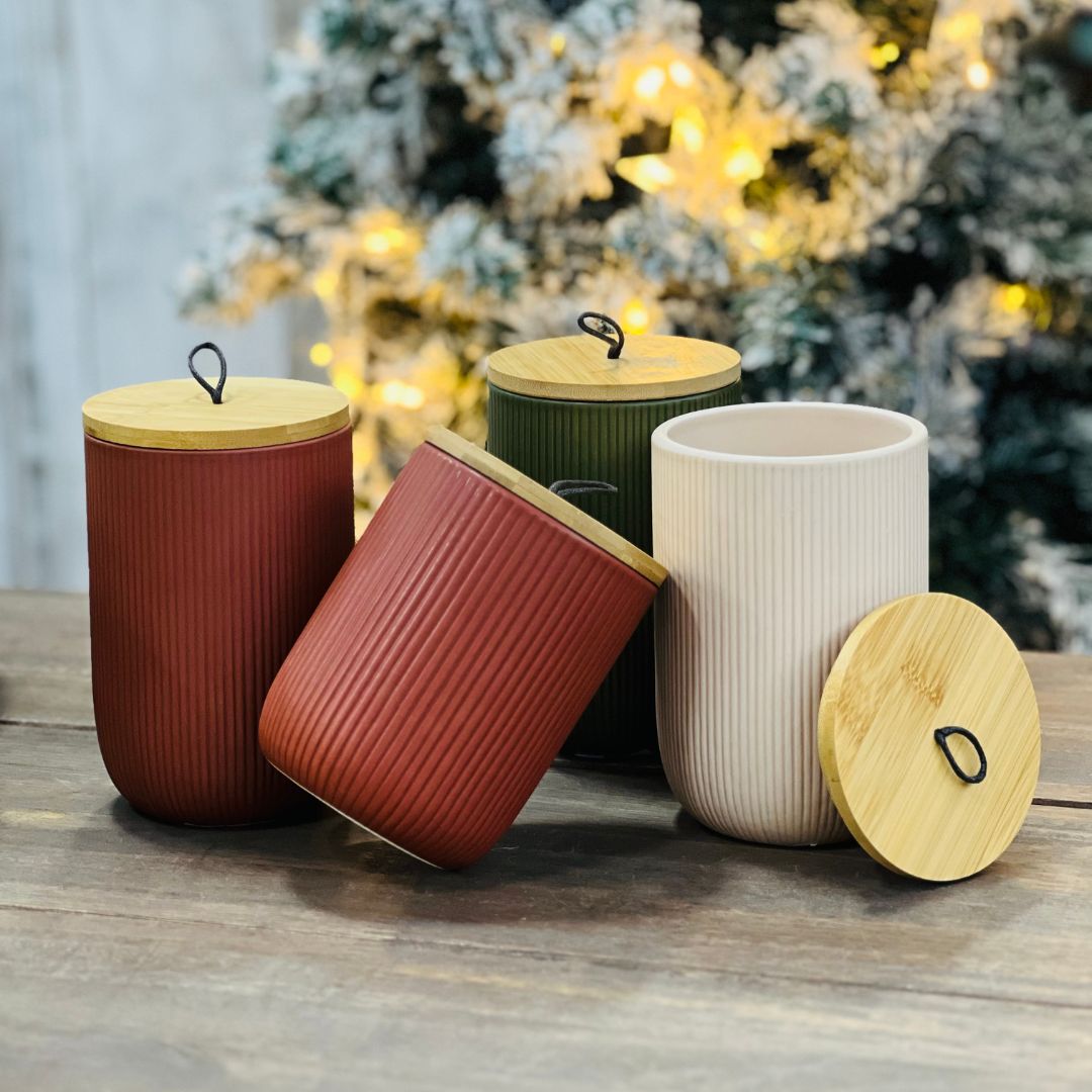 Potiche de Cerâmica Decorativo com Tampa em Bambu e Pegador de Corda Lines Bege – 10x10x15cm