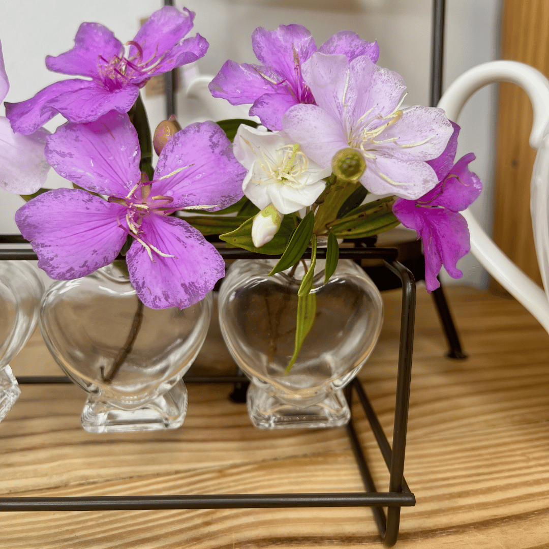 Suporte de Ferro Com 3 Vasinhos de Coracoes Marrom