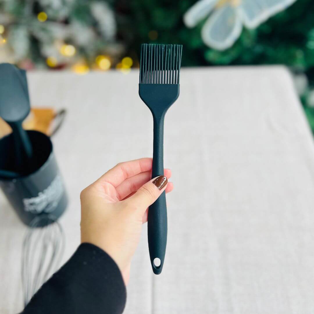 Conjunto de 6 Utensílios para Confeitaria de Silicone Com Suporte Preto