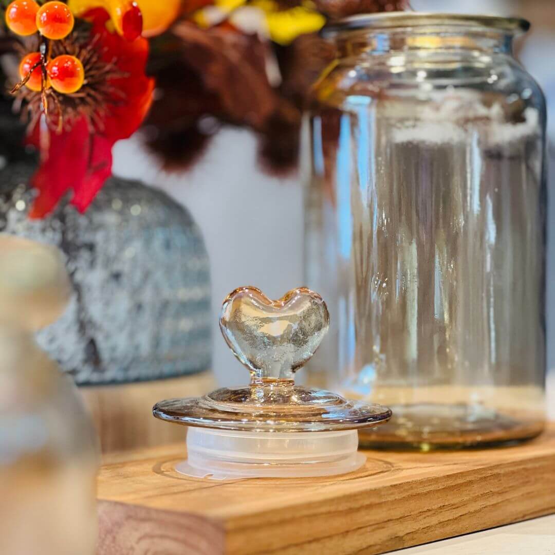 Pote de Vidro Coração Ambar 1,310ml