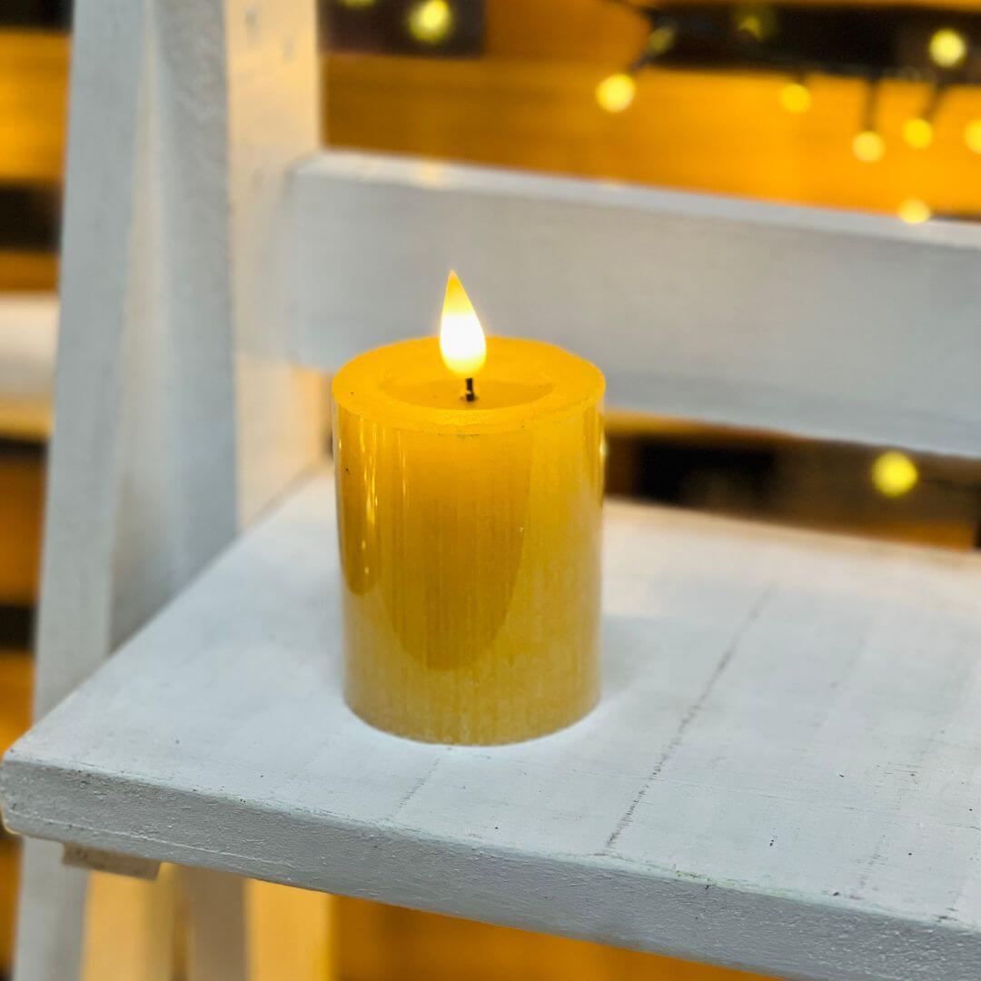 Vela Decorativa com LED Luz Quente Amarela – 7,5cm