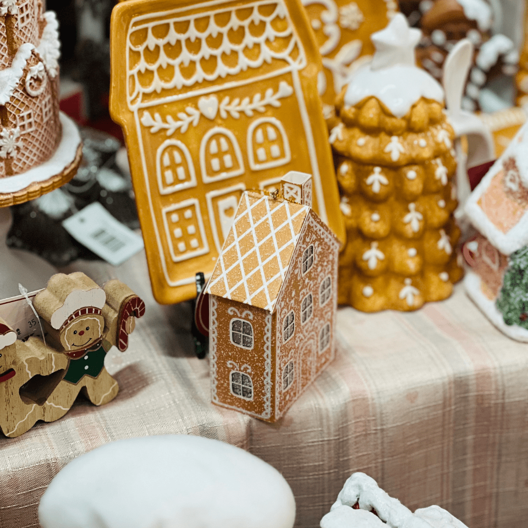 Enfeite para Pendurar Casa Gingerbread 12cm
