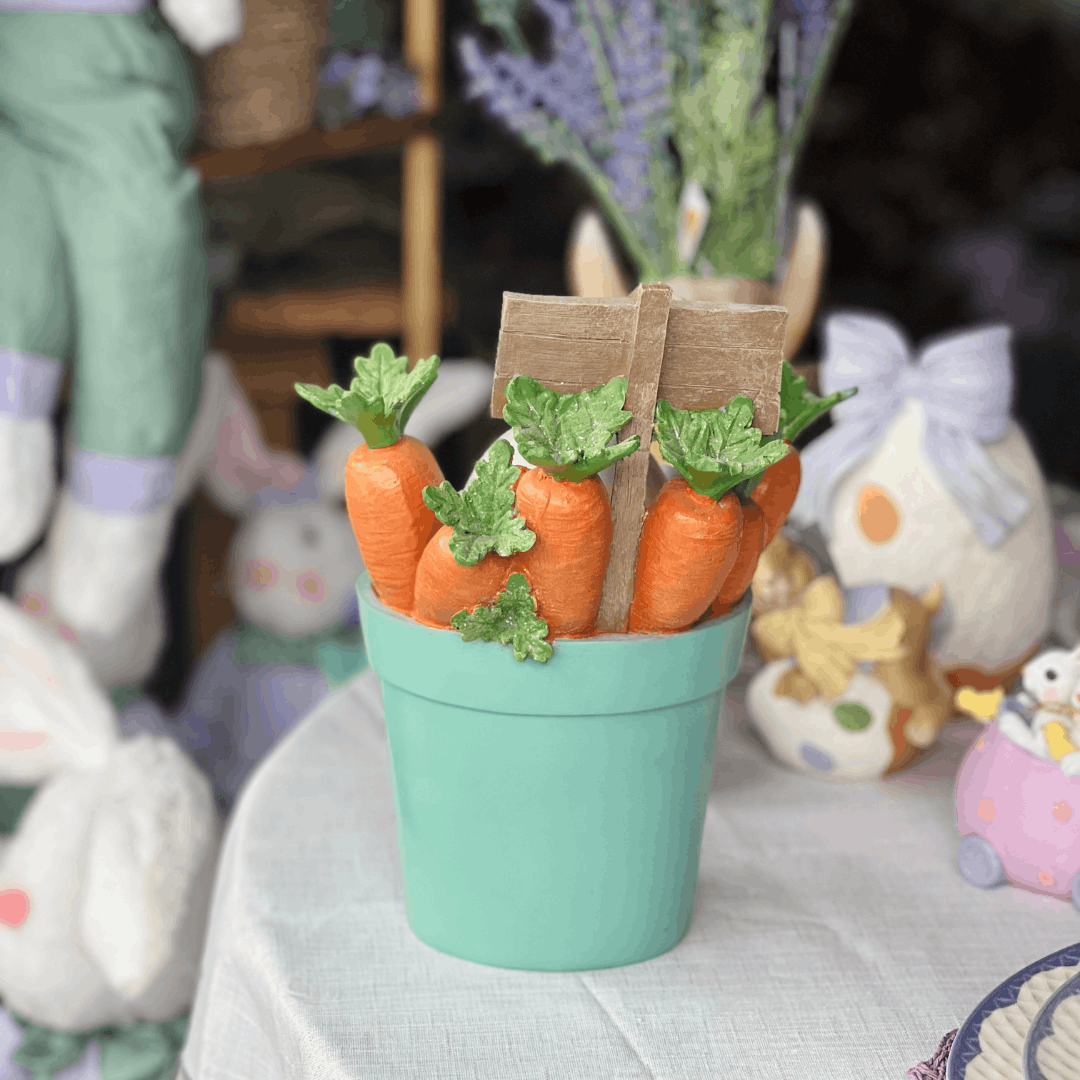 Coelho no Balde de Cenouras Decorativo de Resina 27,5cm
