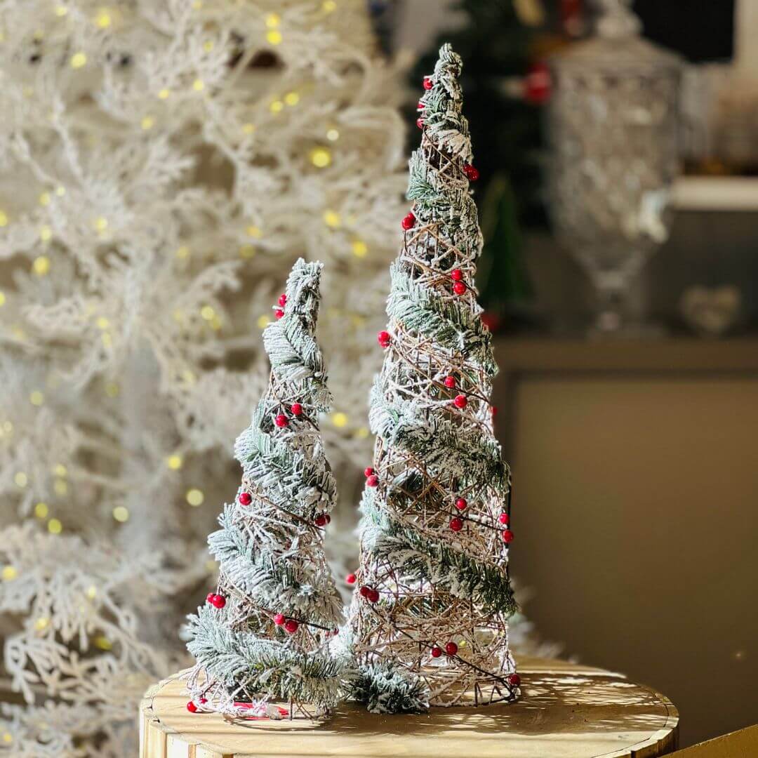 ÁRVORE NEVADA C/ BERRY - 60CM