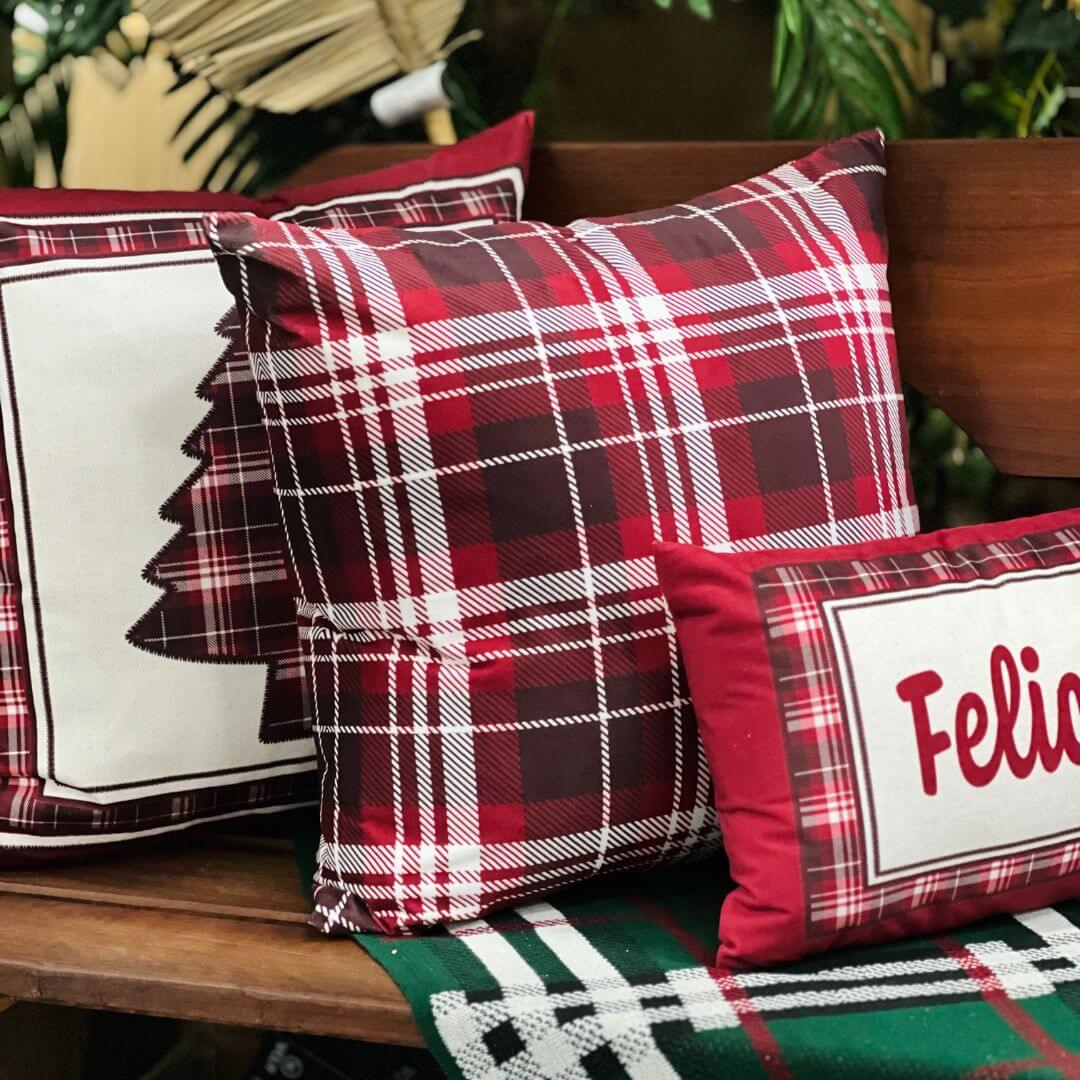 Capa Natalina Estampa Xadrez Felicidades 28x48cm