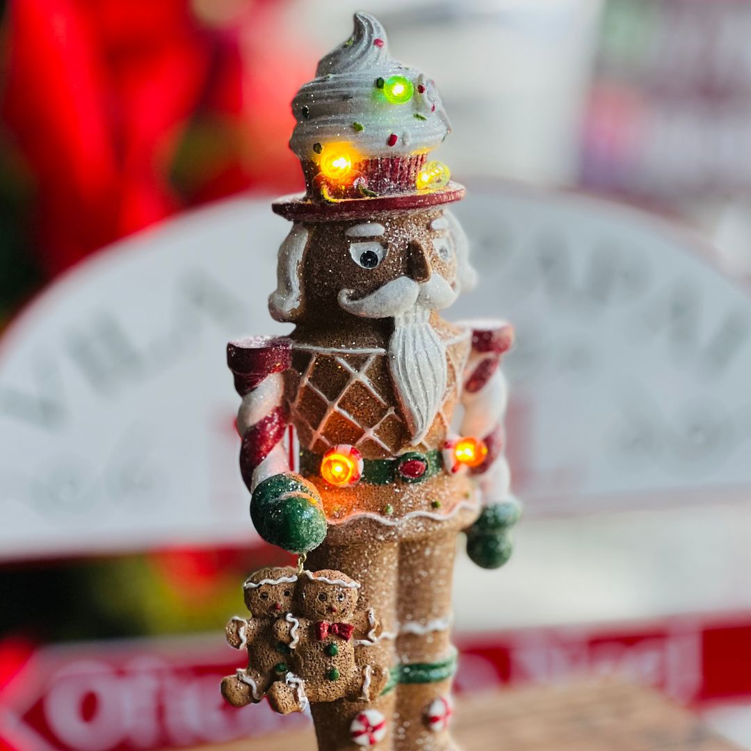 Quebra Nozes Cookie Gingerbread Resina Com Led - 30cm