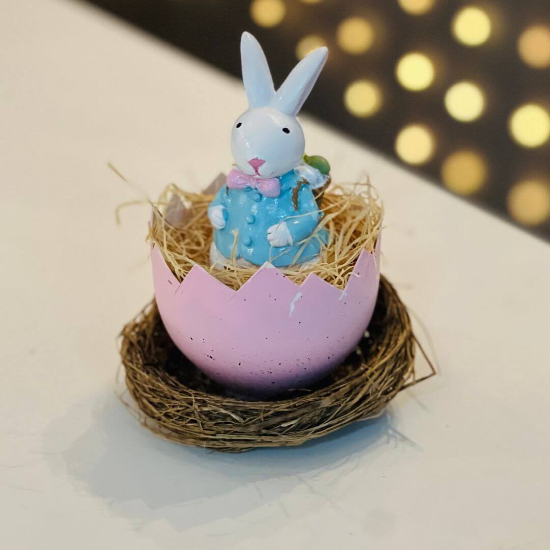 Coelho em Resina com Ninho – 9,4cm